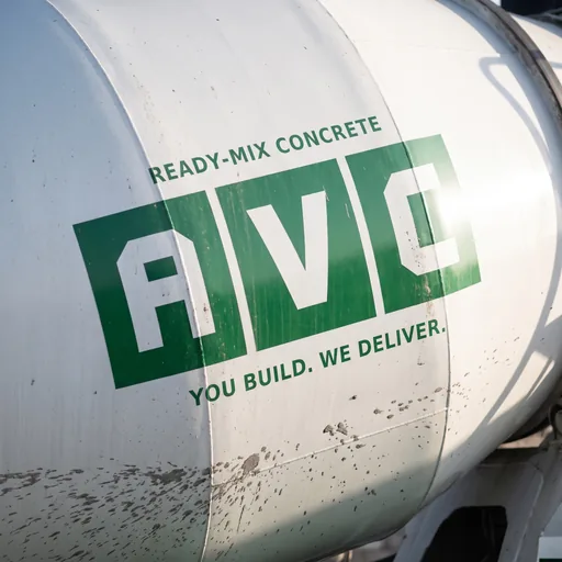 Drum mixer AVC dengan tiga ubin hijau